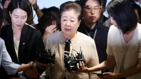 High-profile Religious Figure Dismisses Gift-giving Accusations Against Ex-South Korea First Lady