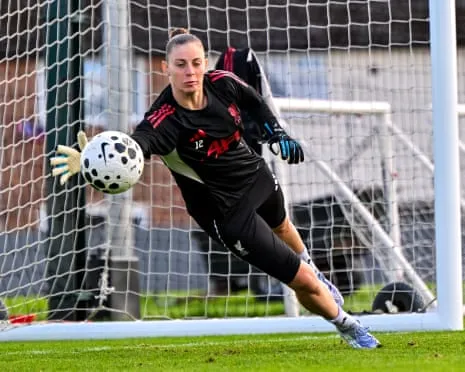 FA Investigates Allegation That LFC Keeper Borggräfe Made Discriminatory Remark