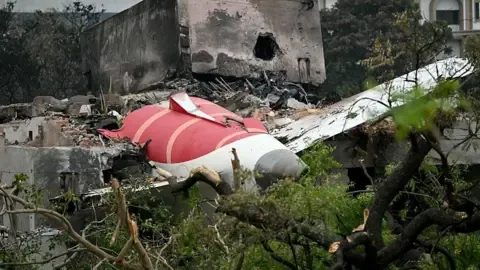 Next of kin of Air India tragedy passengers sue aviation giants the manufacturers